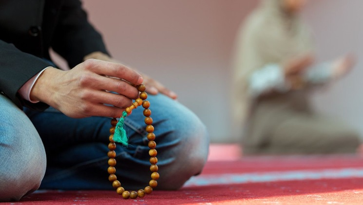 Hijrah Diri Harian, 5 Langkah Kecil yang Terbukti Ubah Karakter Muslimah